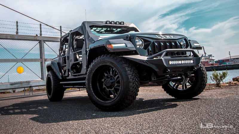 Carica immagine in Galleria Viewer, Kit Carrozzeria Liberty Walk LB Works Fairline per Jeep Wrangler JL (2019+)