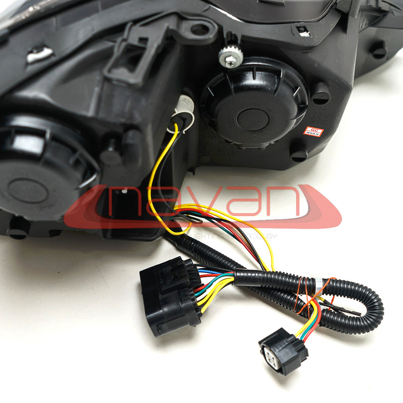 Carica immagine in Galleria Viewer, Fari Anteriori Navan LED per Lexus IS220d & IS250 (05-13) Frecce Sequenziali