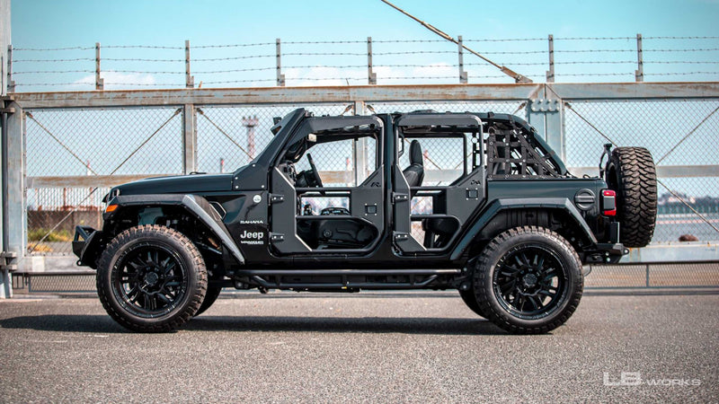 Carica immagine in Galleria Viewer, Kit Carrozzeria Liberty Walk LB Works Fairline per Jeep Wrangler JL (2019+)