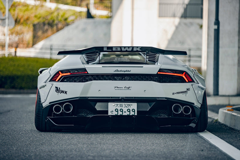 Carica immagine in Galleria Viewer, Kit Carrozzeria Liberty Walk LB Works Ver.1 per Lamborghini Huracan