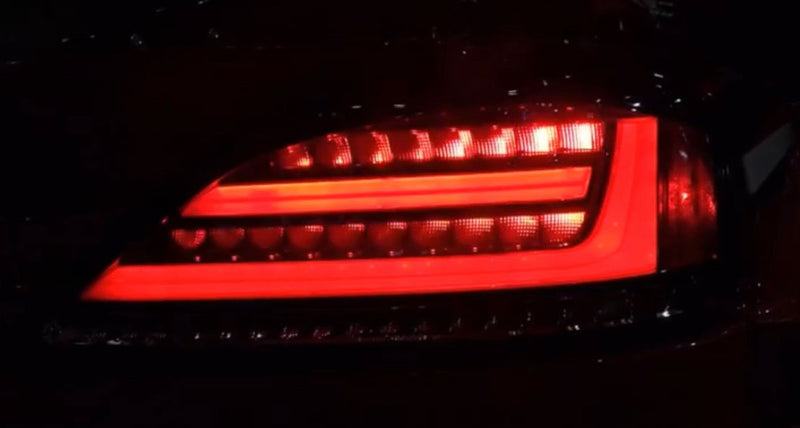Carica immagine in Galleria Viewer, Fanali Posteriori Navan a LED per Nissan Silvia S15, Frecce Sequenziali