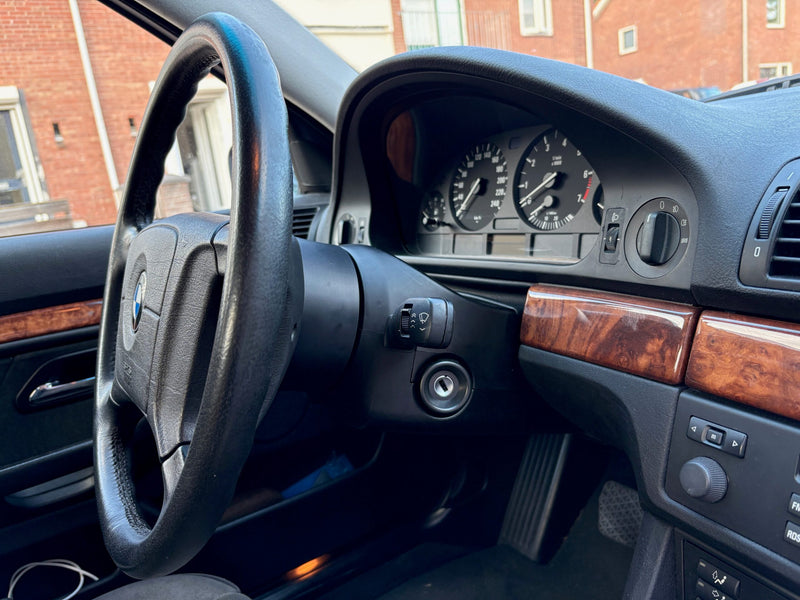 Carica immagine in Galleria Viewer, Distanziale Volante SpacerShop per BMW Serie 5 E39 (95-04)