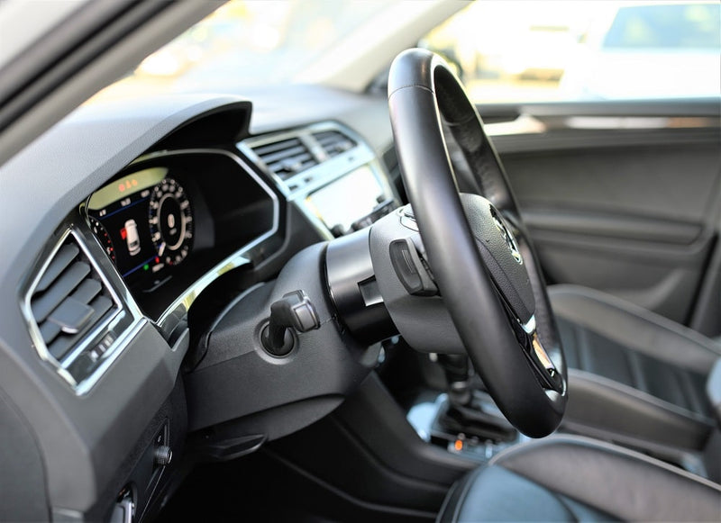 Carica immagine in Galleria Viewer, Distanziale Volante SpacerShop per Volkswagen Tiguan