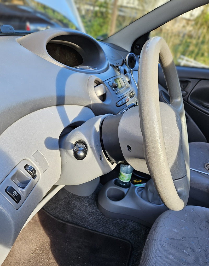 Carica immagine in Galleria Viewer, Distanziale Volante SpacerShop per Toyota Yaris (99-06)