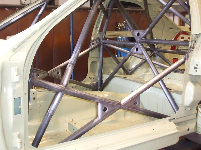 Carica immagine in Galleria Viewer, Roll Bar Multipunto Custom Cages da Saldare per BMW E36 Compact - FIA
