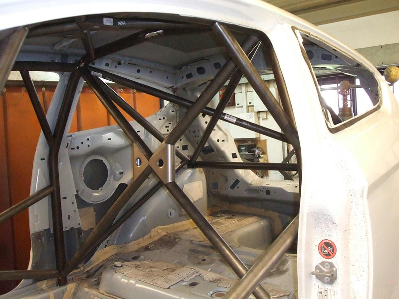 Carica immagine in Galleria Viewer, Roll Bar Multipunto Custom Cages da Saldare per Ford Fiesta MK7 - FIA