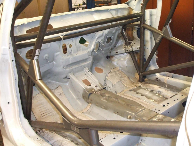 Carica immagine in Galleria Viewer, Roll Bar Multipunto Custom Cages da Saldare per Ford Fiesta MK7 - FIA