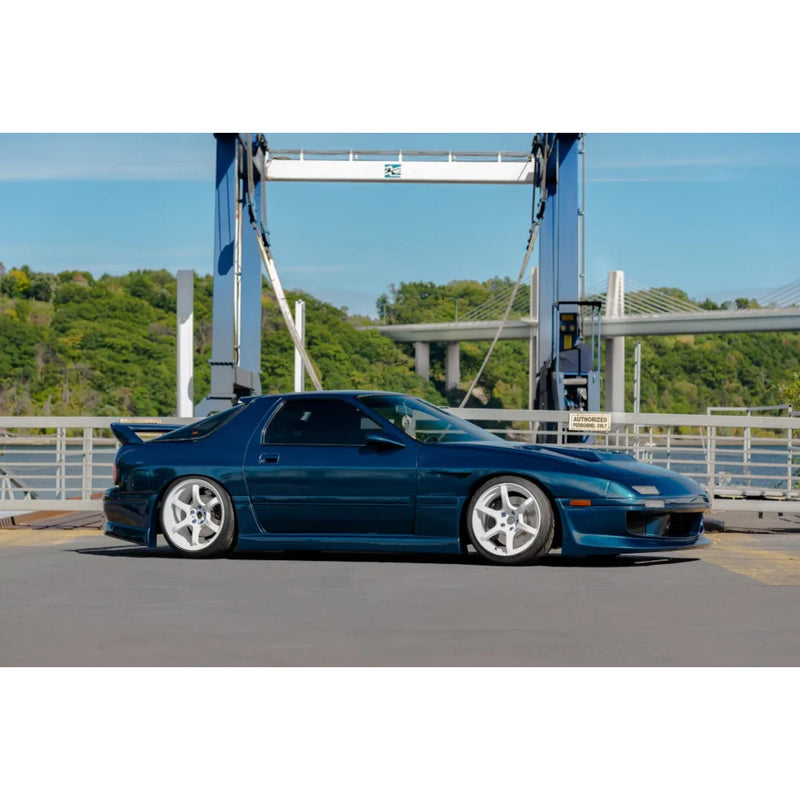 Carica immagine in Galleria Viewer, Kit Carrozzeria GP Sports Style per Mazda RX-7 FC