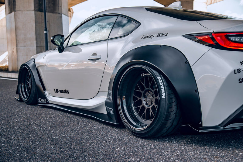 Carica immagine in Galleria Viewer, Kit Carrozzeria Liberty Walk LB Nation Works per Toyota GR86 / Subaru BRZ