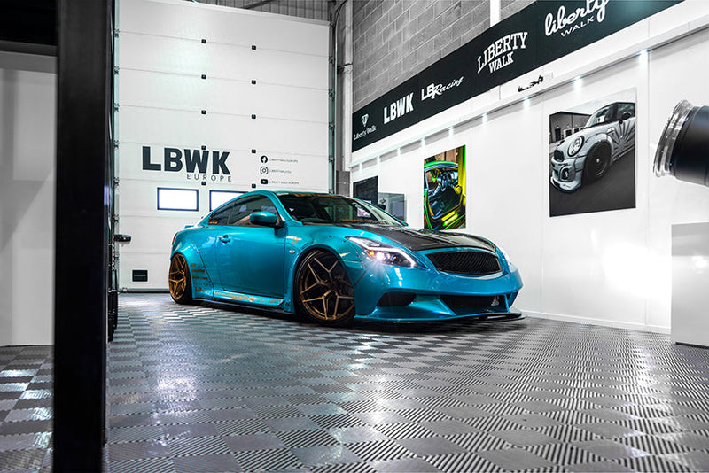 Carica immagine in Galleria Viewer, Kit Carrozzeria Liberty Walk LB Works per Infiniti G37