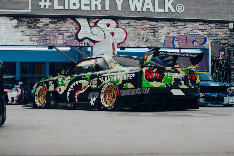 Carica immagine in Galleria Viewer, Kit Carrozzeria Liberty Walk LB Super Silhouette per Nissan Skyline R34