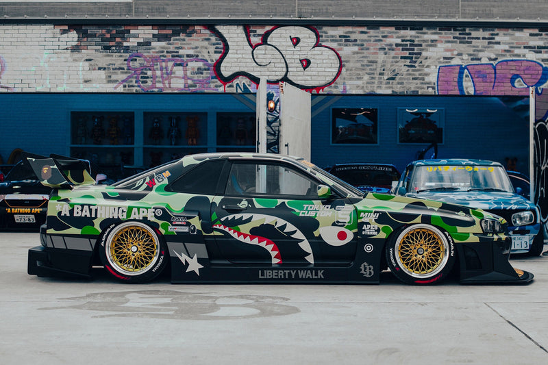 Carica immagine in Galleria Viewer, Kit Carrozzeria Liberty Walk LB Super Silhouette per Nissan Skyline R34