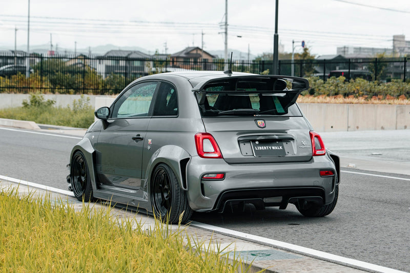Carica immagine in Galleria Viewer, Kit Carrozzeria Liberty Walk LB Works x Abas Works per Abarth 595