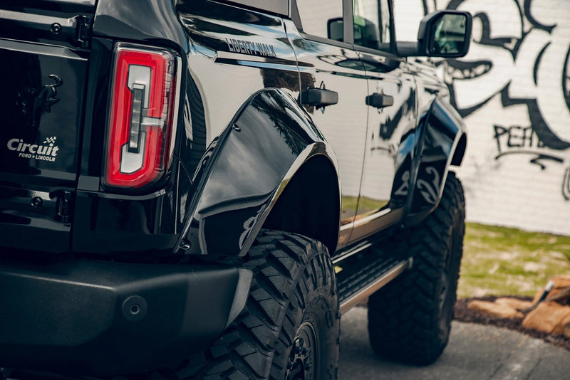 Carica immagine in Galleria Viewer, Kit Carrozzeria Liberty Walk LB Works per Ford Bronco