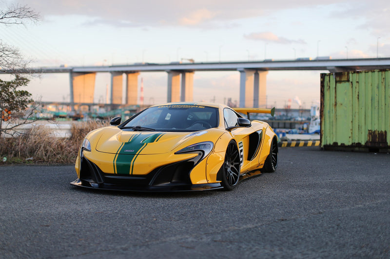 Carica immagine in Galleria Viewer, Kit Carrozzeria Liberty Walk LB Works per McLaren 650S