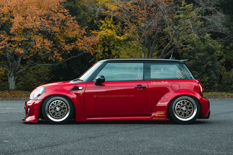Carica immagine in Galleria Viewer, Kit Carrozzeria Liberty Walk LB Nation Works per Mini R56