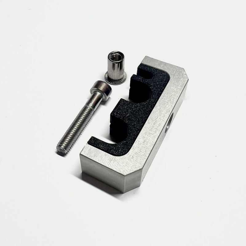 Carica immagine in Galleria Viewer, Kit Fissaggio Universale per Tubi Carburante e Freno (Dash 6)
