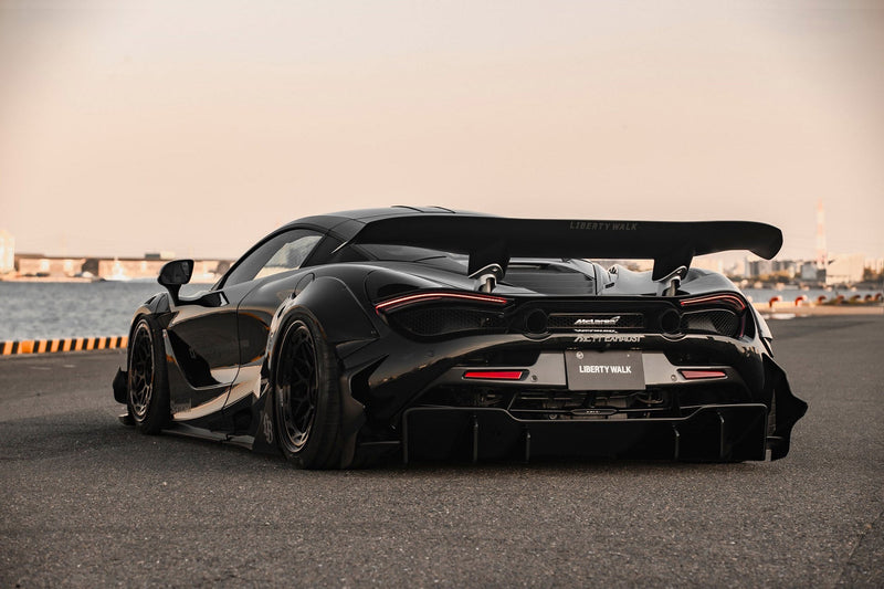 Carica immagine in Galleria Viewer, Kit Carrozzeria Liberty Walk LB Works per McLaren 720S