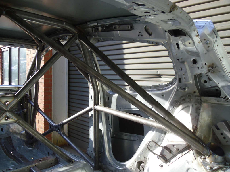 Carica immagine in Galleria Viewer, Roll Bar Multipunto Custom Cages da Saldare per Renault Clio 3 - FIA