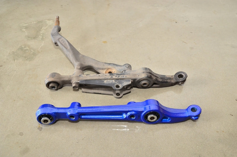 Carica immagine in Galleria Viewer, Bracci Inferiori Anteriori su Uniball Blu Hardrace per Honda Integra DC (94-01)
