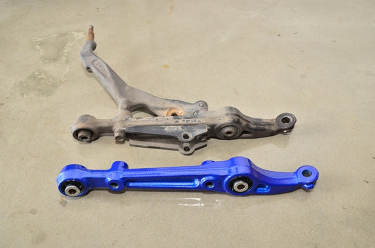 Bracci Inferiori Anteriori su Uniball Blu Hardrace per Honda Civic EG / EH / EJ