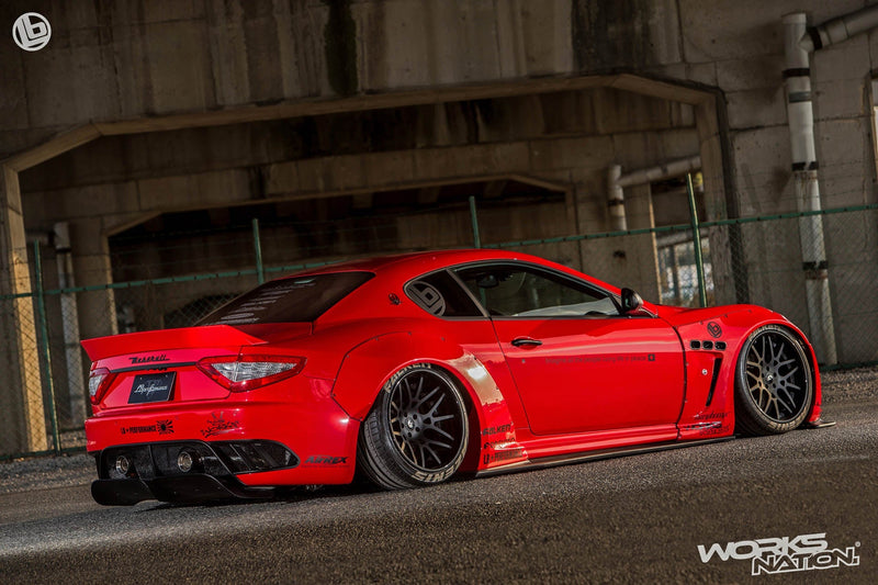 Carica immagine in Galleria Viewer, Kit Carrozzeria Liberty Walk LB Works per Maserati Gran Turismo MC Stradale
