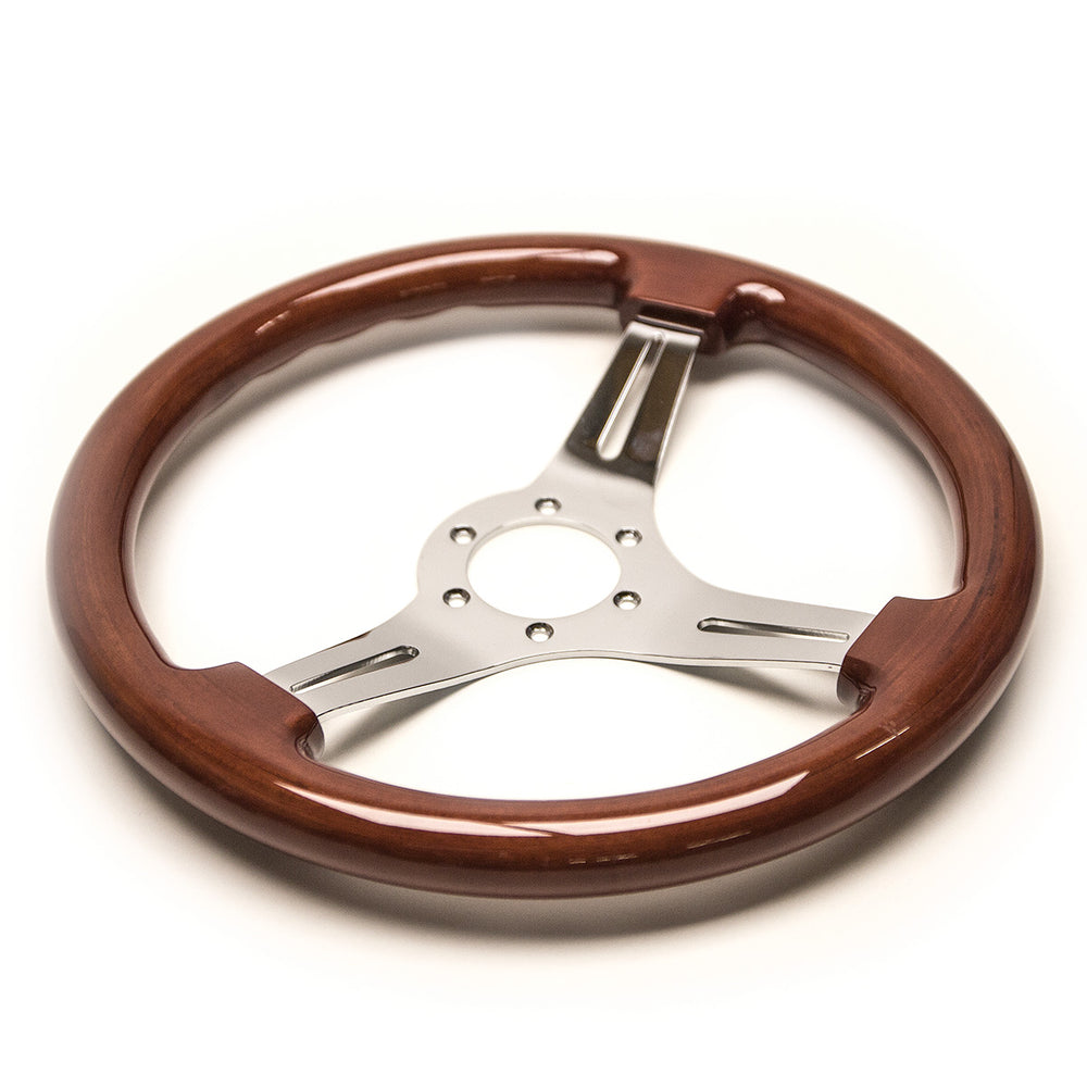 Volante in Legno, Razze Cromate