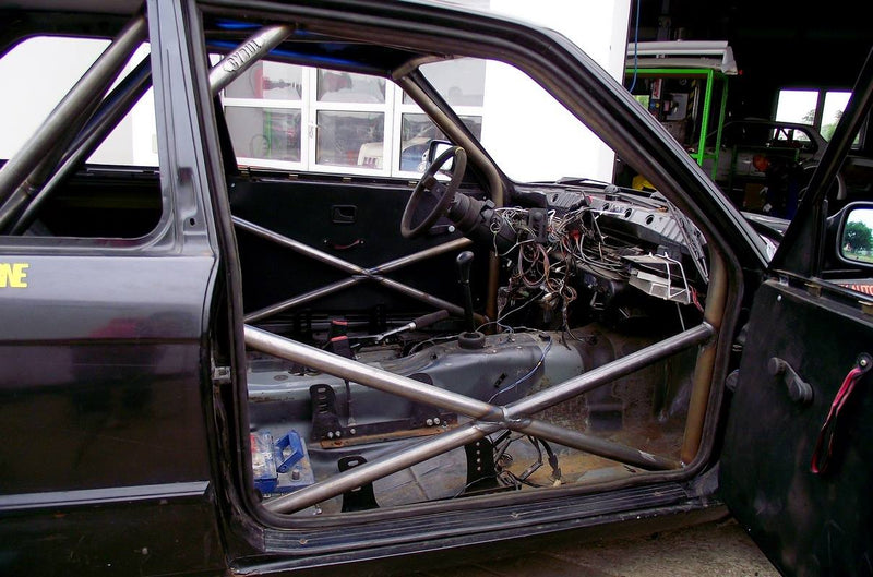 Carica immagine in Galleria Viewer, Roll Bar Multipunto da Saldare Cybul V3 Nascar per BMW E30 Touring
