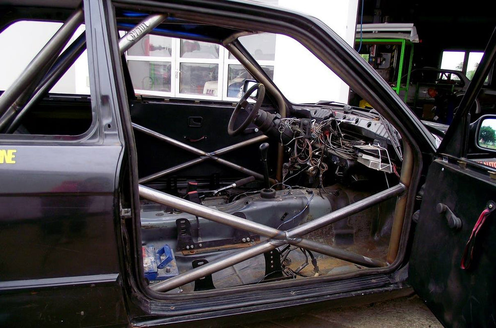 Roll Bar Multipunto da Saldare Cybul V5 per BMW E30 Berlina