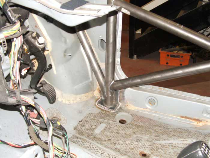 Roll Bar Multipunto Custom Cages da Saldare per Peugeot 106 - FIA (T45)