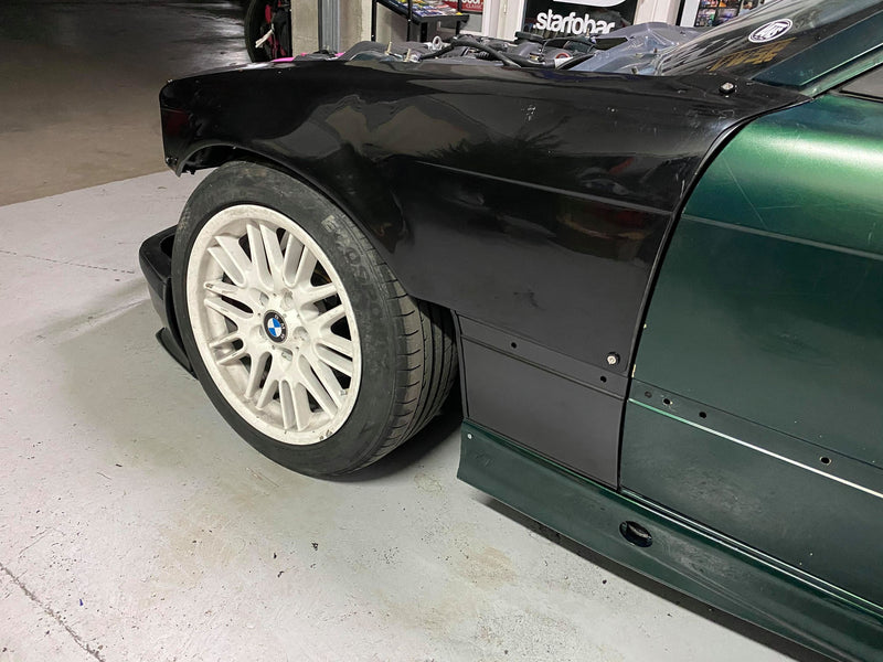 Carica immagine in Galleria Viewer, Kit Carrozzeria Felony per BMW E36 Coupé
