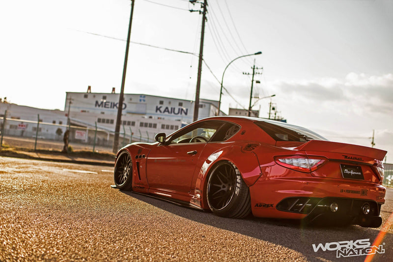 Carica immagine in Galleria Viewer, Kit Carrozzeria Liberty Walk LB Works per Maserati Gran Turismo MC Stradale
