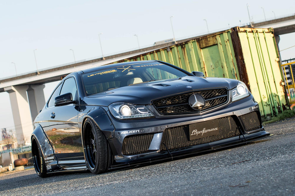 Kit Carrozzeria Liberty Walk LB Works per Mercedes C63 W204