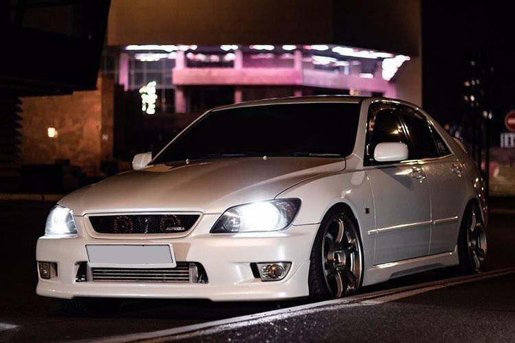 Carica immagine in Galleria Viewer, Lip Paraurti Anteriore Stile TRD per Lexus IS (98-05)
