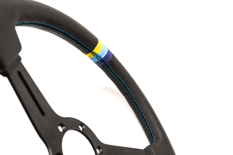 Carica immagine in Galleria Viewer, Volante GReddy "Medium Type" a Calice (47 mm), Pelle Nera, Razze Nere - 340 mm
