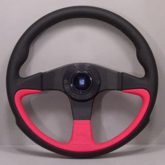 Volante Nardi Challenge, Pelle Rossa, Razze Nere, Cuciture Nere, a Calice 45 mm, Ø35 cm