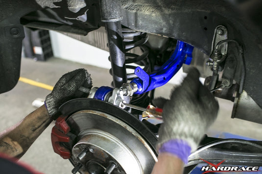 Bracci Superiori Posteriori Regolabili su Uniball (Camber Kit) Hardrace per Honda Civic FD (06-12)