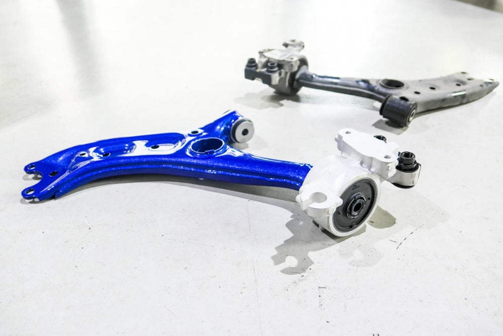Bracci Oscillanti Inferiori Anteriori Hardrace per Honda CR-V (17-22)