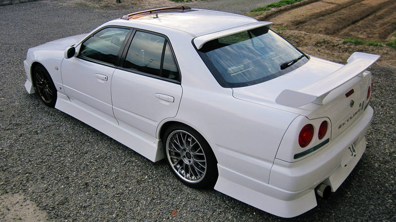 Carica immagine in Galleria Viewer, Kit Carrozzeria Origin Labo Stream Line per Nissan Skyline R34
