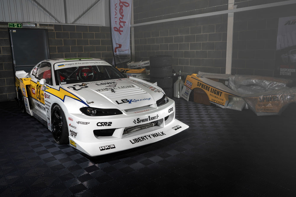Kit Carrozzeria Liberty Walk LB Super Silhouette per Nissan Silvia S15