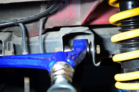 Bracci Superiori Posteriori Regolabili su Uniball (Camber Kit) Hardrace per Honda S2000