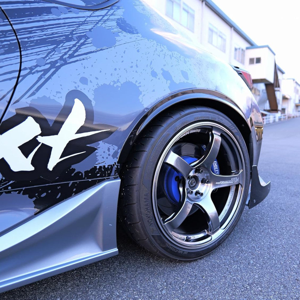 Allargamenti Parafanghi HKS per Toyota GR86 & Subaru BRZ