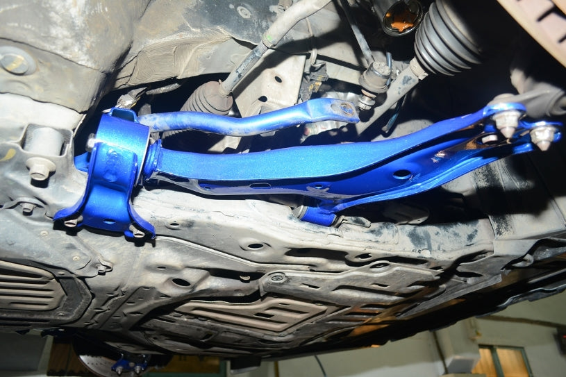 Bracci Oscillanti Inferiori Anteriori Hardrace per Honda CR-V RM (12-16)