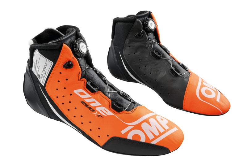 Carica immagine in Galleria Viewer, Scarpe OMP ONE EVO R - Arancione / Antracite (FIA)
