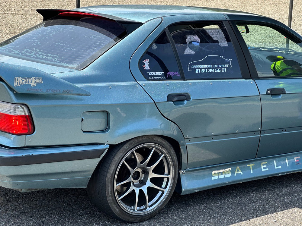 Kit Carrozzeria Felony per BMW E36 Berlina