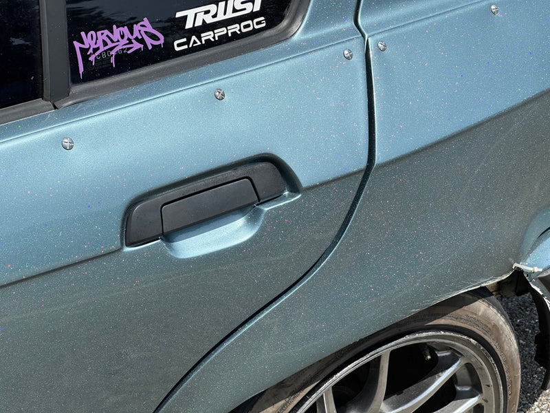 Carica immagine in Galleria Viewer, Kit Carrozzeria Felony per BMW E36 Berlina
