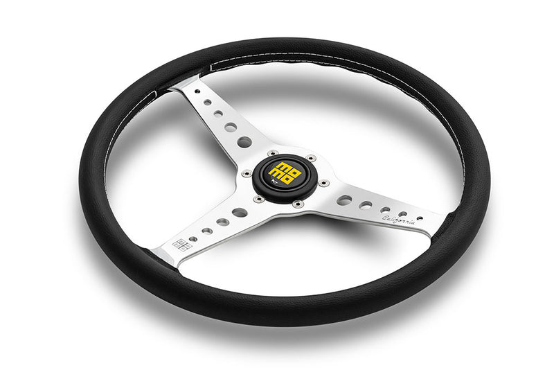Carica immagine in Galleria Viewer, Volante Momo California a Calice (34 mm), Pelle Nera, Razze Cromate - 36 cm
