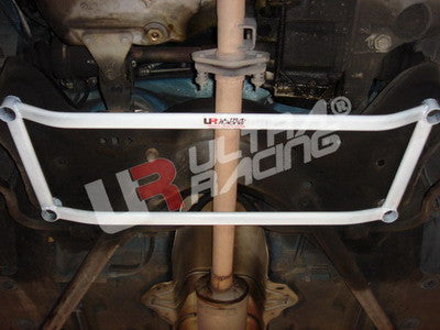 Barra anti-avvicinamento inferiore anteriore 4 punti ULTRA RACING Peugeot 206 1.6/2.0 Gti