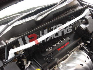 Barra anti-avvicinamento superiore anteriore ULTRA RACING Toyota RAV4 2.2/2.4 06+