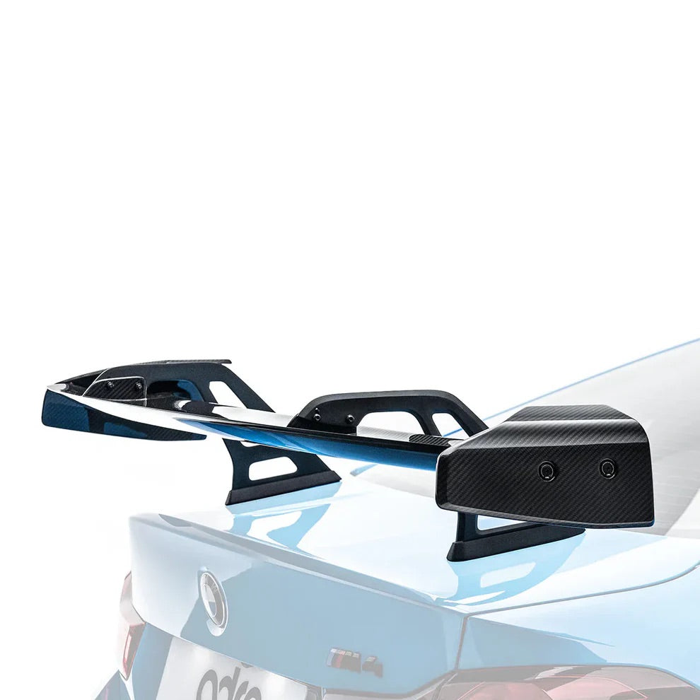 Alettone Adro AT-R1 "Swan Neck" in Carbonio con Deflettori Curvi per BMW F82 M4